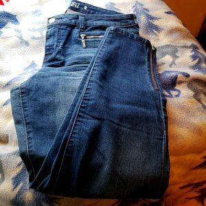 Jennifer Lopez Midrise Skinny Ankle Jean Size 12 Denim Wash